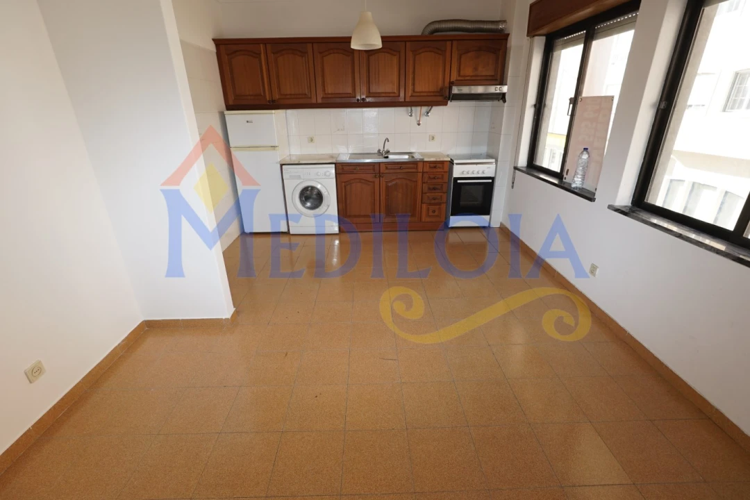 Apartamento para Venda em Vila Real de Santo Antonio Foto 4