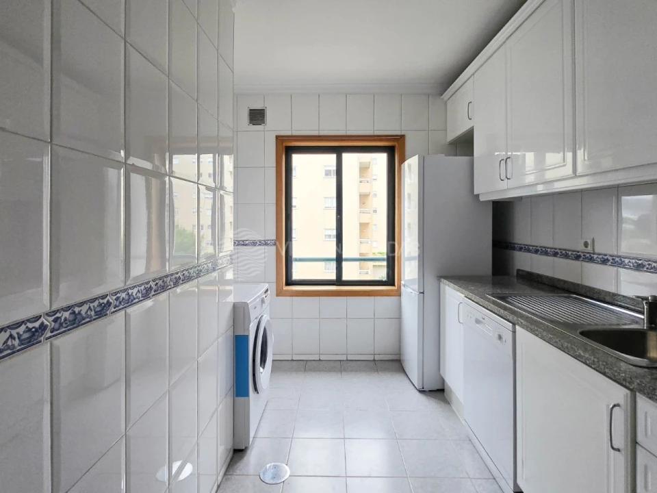 Apartamento T1 para Arrendamento em Mafamude e Vilar do Paraíso Foto 7