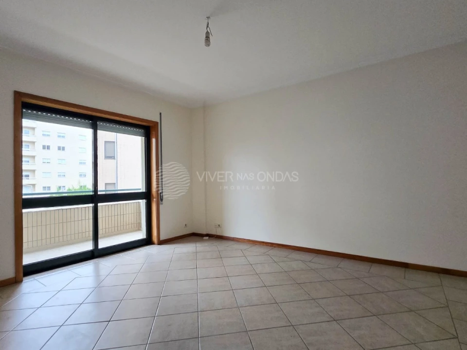 Apartamento T1 para Arrendamento em Mafamude e Vilar do Paraíso Foto 10