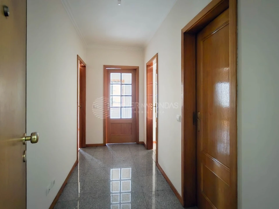 Apartamento T1 para Arrendamento em Mafamude e Vilar do Paraíso Foto 14