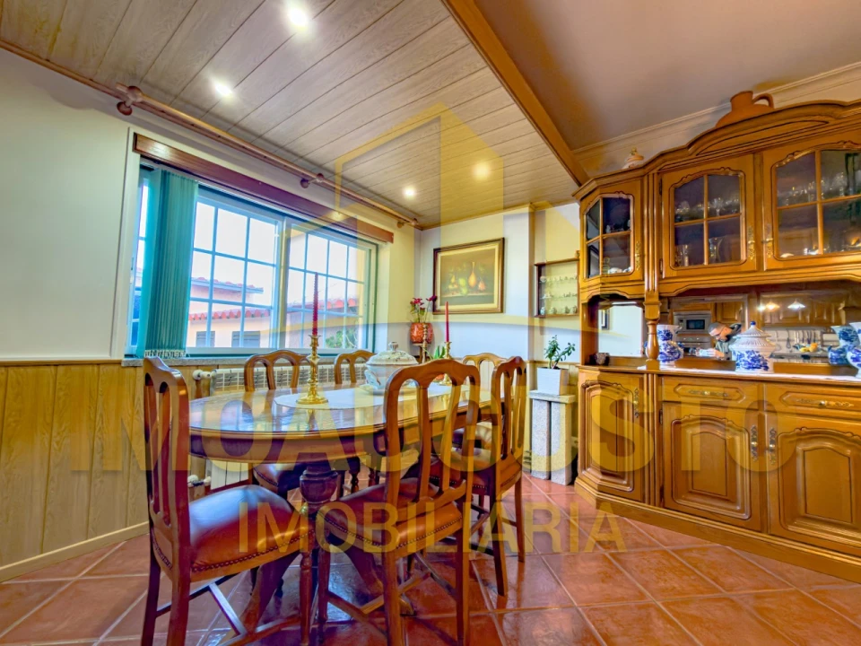 Moradia T4 para Venda em Guarda Foto 8