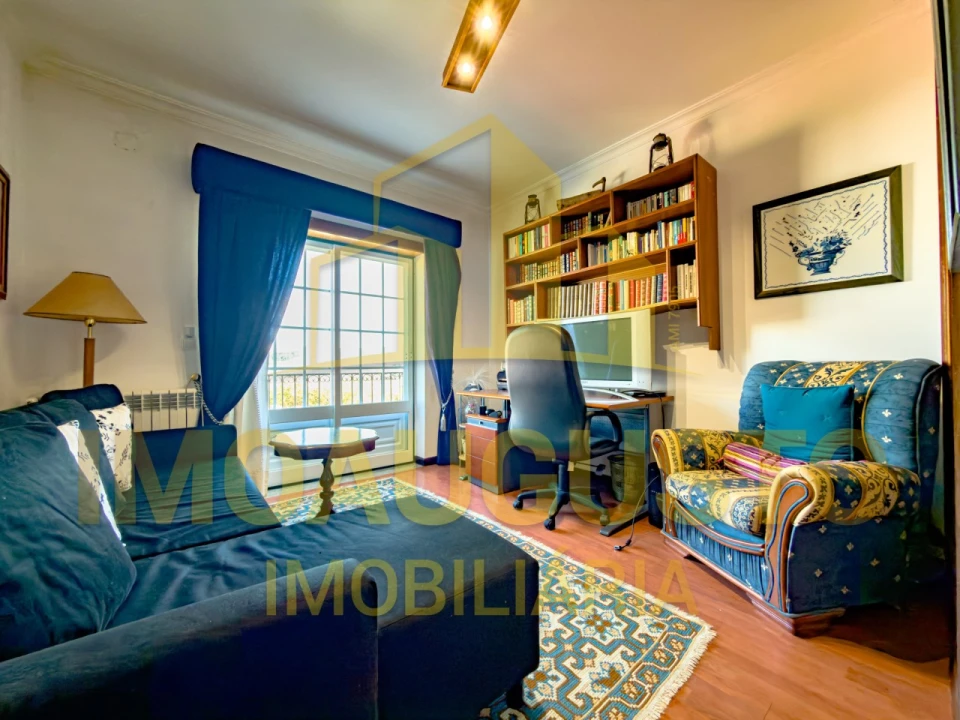 Moradia T4 para Venda em Guarda Foto 15