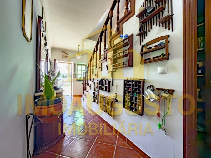 Moradia T4 para Venda em Guarda Foto 11