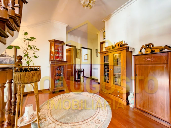 Moradia T4 para Venda em Guarda Foto 12