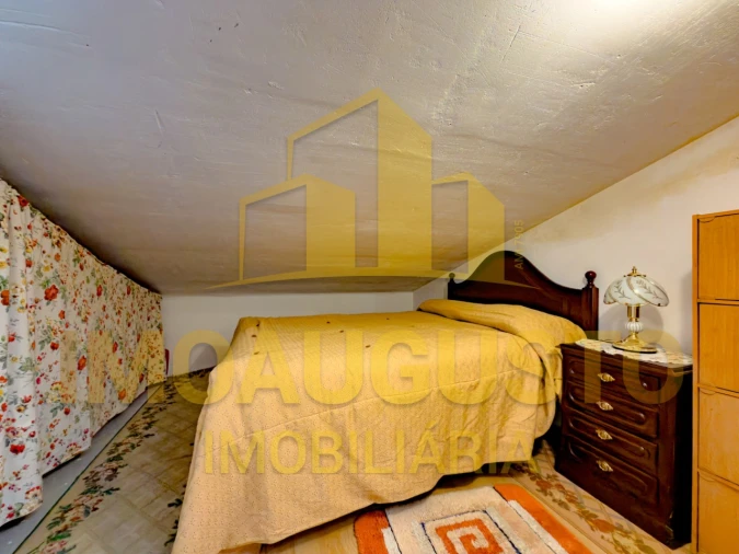 Moradia T4 para Venda em Guarda Foto 20