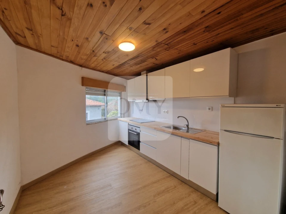 Apartamento T1 para Arrendamento em Vila Verde Foto 3