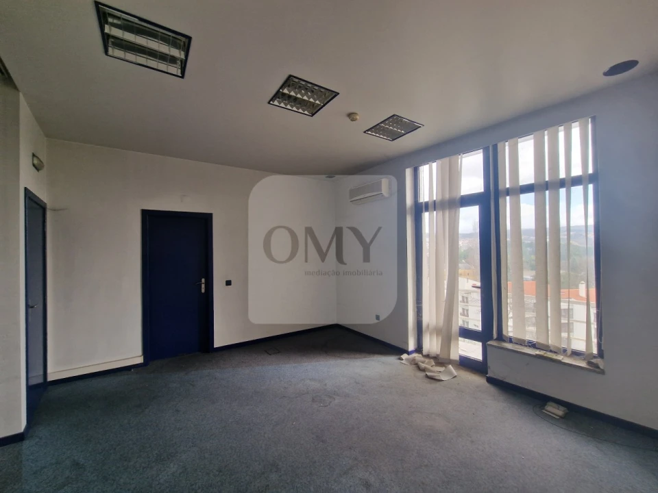 Loja para Venda em Nossa Senhora da Conceição, São Pedro e São Dinis Foto 4