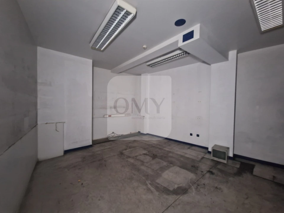 Loja para Venda em Nossa Senhora da Conceição, São Pedro e São Dinis Foto 12