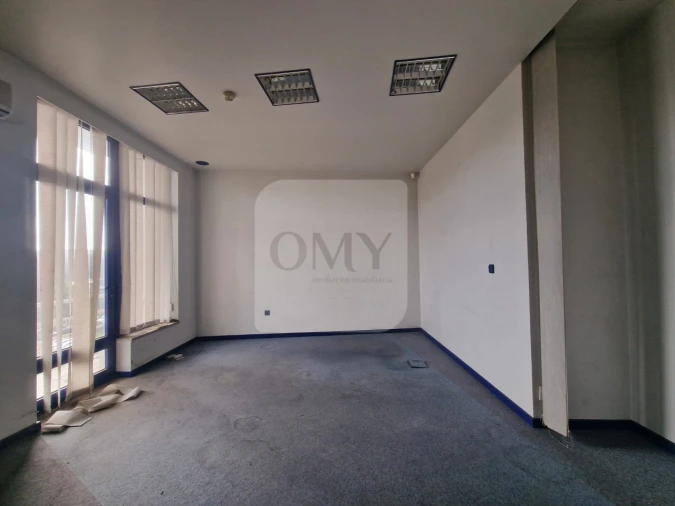 Loja para Venda em Nossa Senhora da Conceição, São Pedro e São Dinis Foto 7