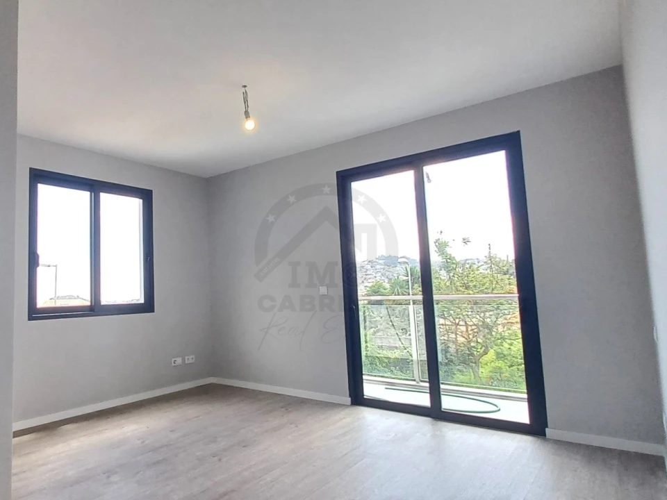 Moradia T3 para Venda em São Roque Foto 20