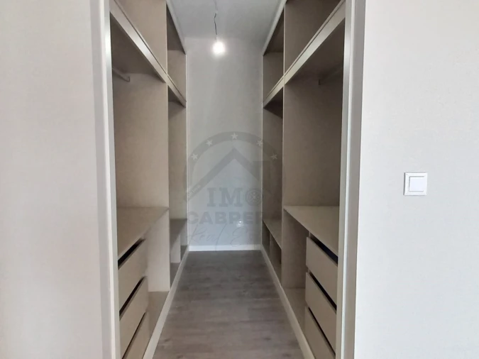 Moradia T3 para Venda em São Roque Foto 17