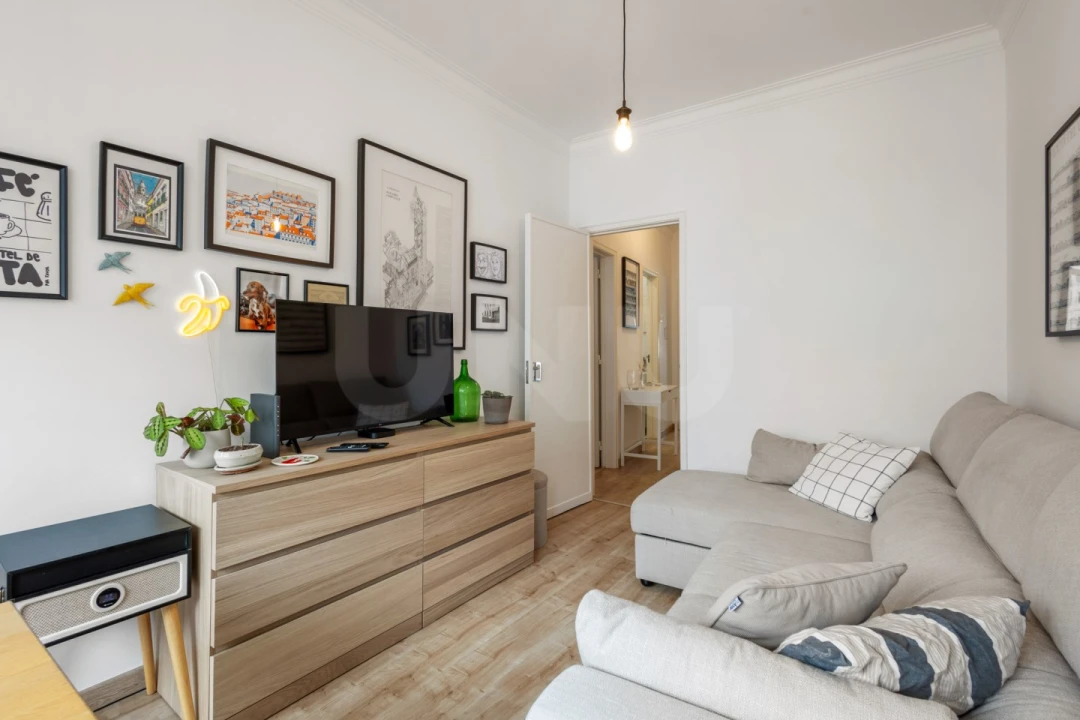 Apartamento T1 para Venda em São Vicente Foto 1