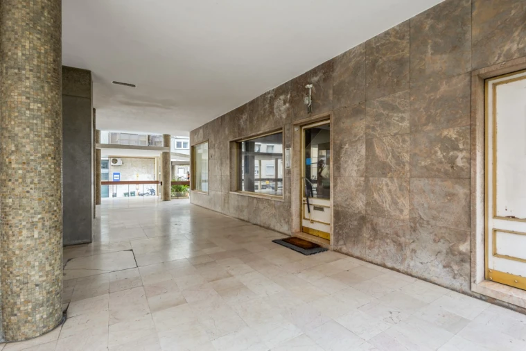 Apartamento T1 para Venda em São Vicente Foto 21