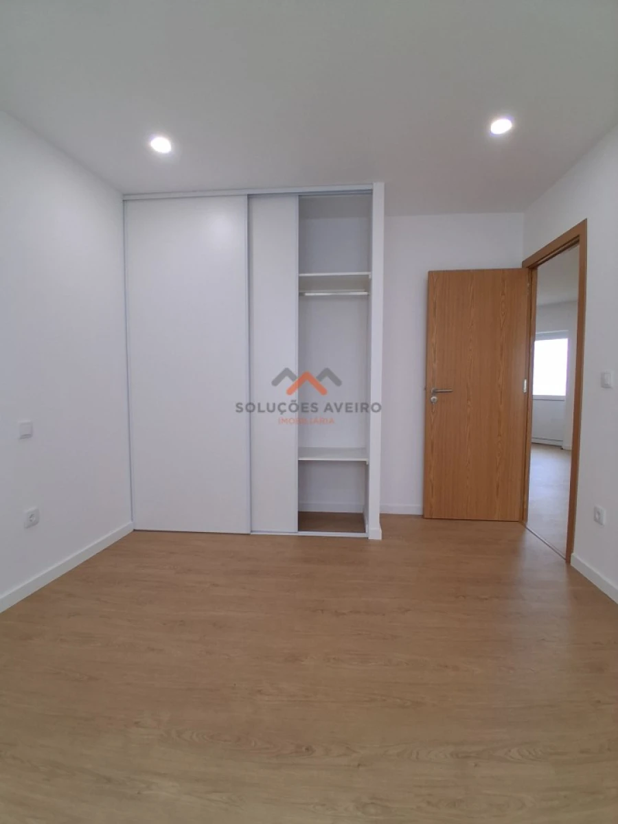 Moradia T2 para Venda em Beduído e Veiros Foto 14