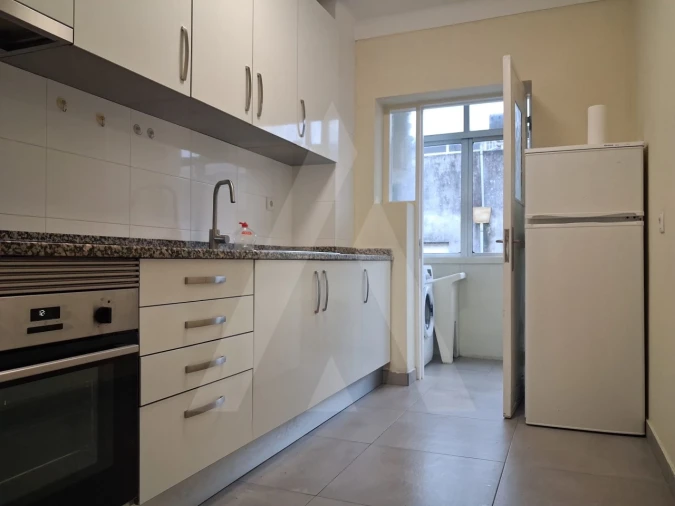 Apartamento T3 para Arrendamento em Esgueira Foto 1