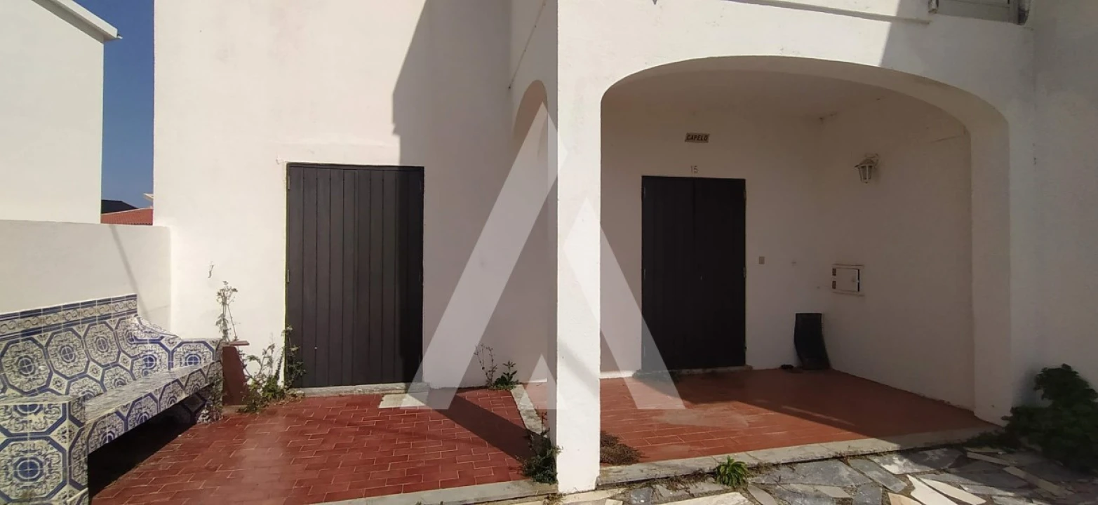 Moradia T6 para Venda em Atouguia da Baleia Foto 2