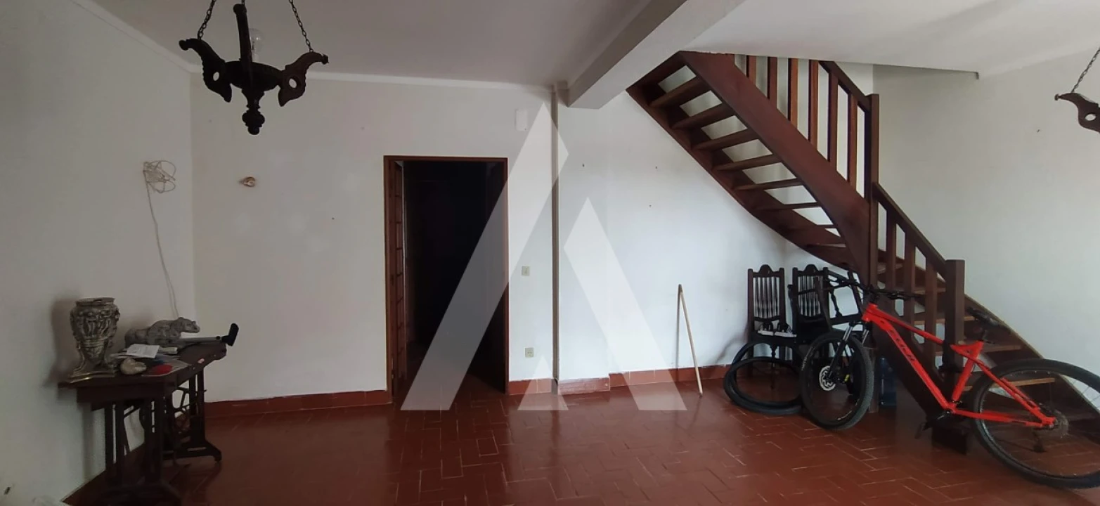 Moradia T6 para Venda em Atouguia da Baleia Foto 5