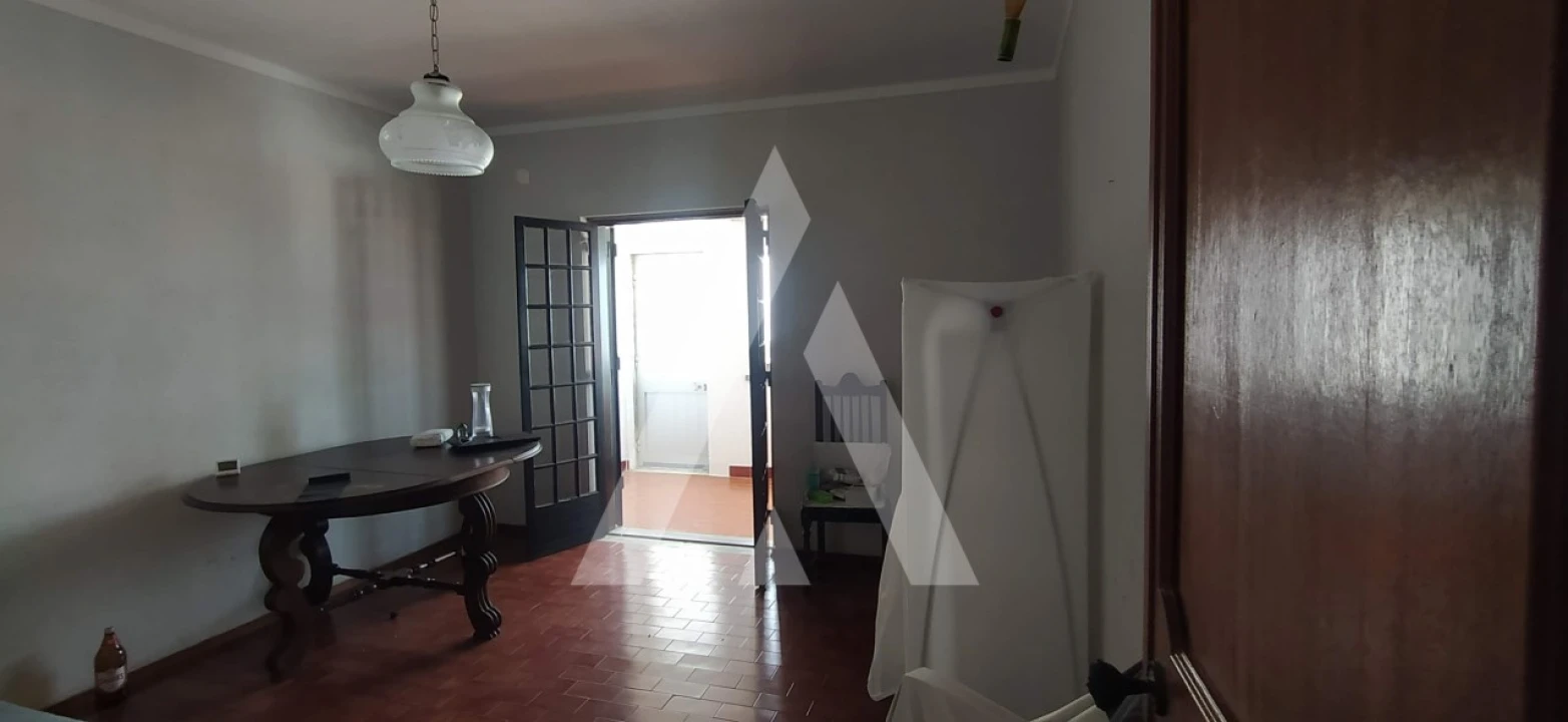 Moradia T6 para Venda em Atouguia da Baleia Foto 10