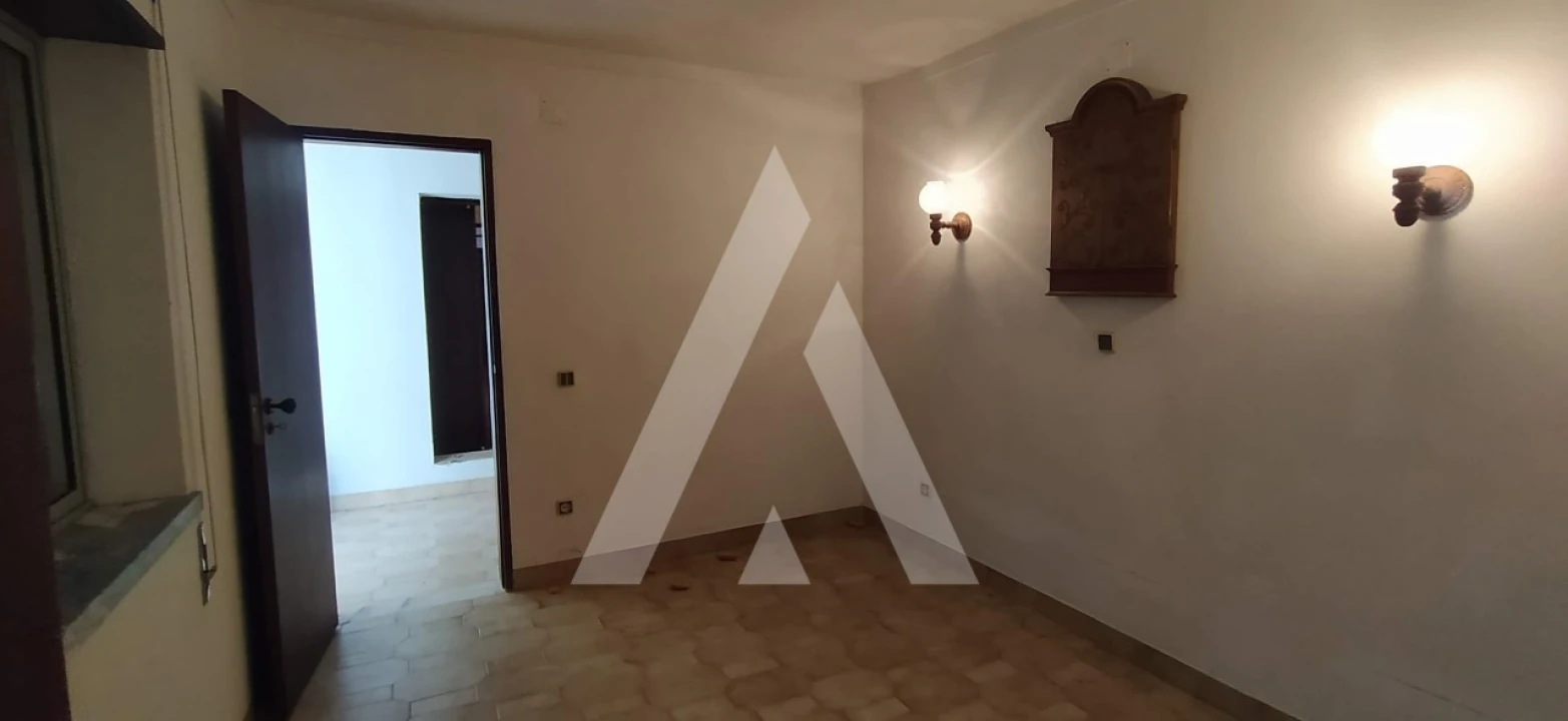 Moradia T6 para Venda em Atouguia da Baleia Foto 26