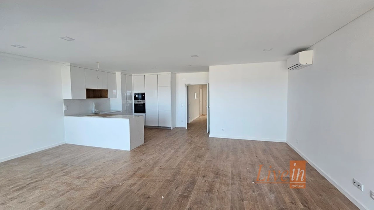 Apartamento T2 para Venda em Ericeira Foto 1