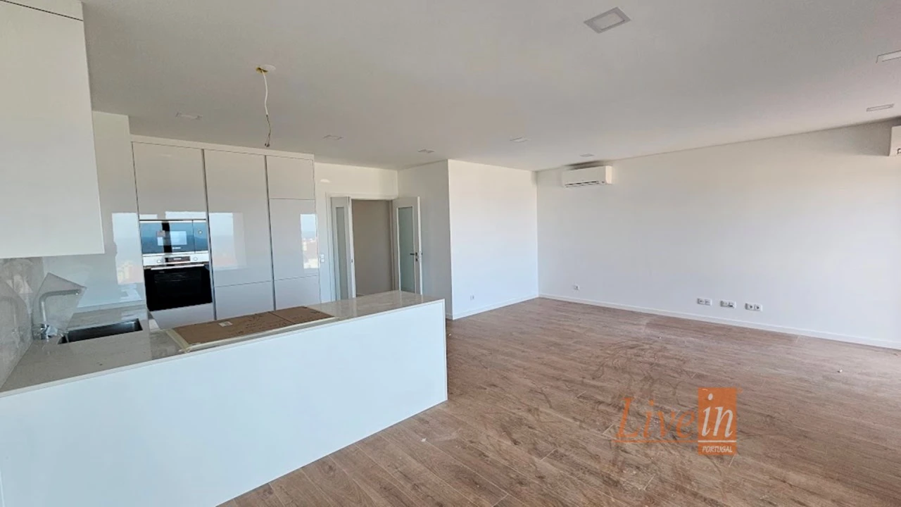 Apartamento T2 para Venda em Ericeira Foto 2