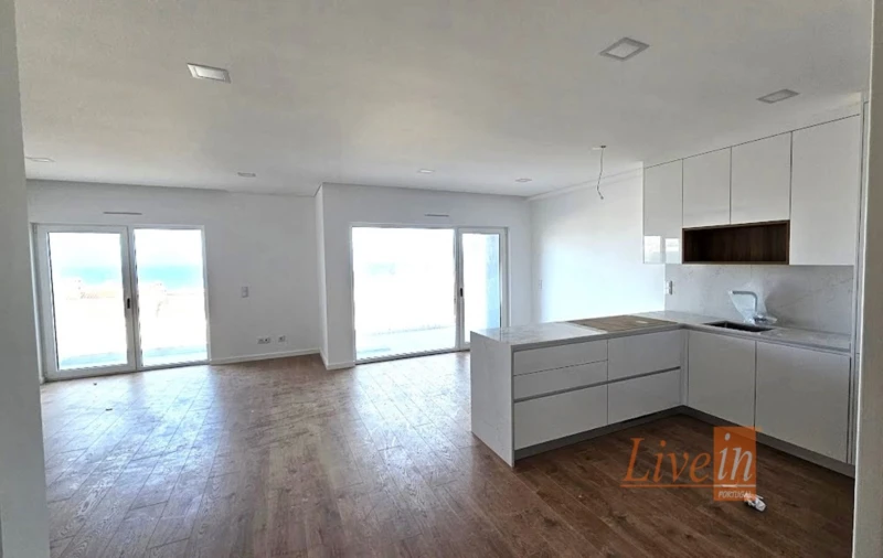 Apartamento T2 para Venda em Ericeira Foto 3
