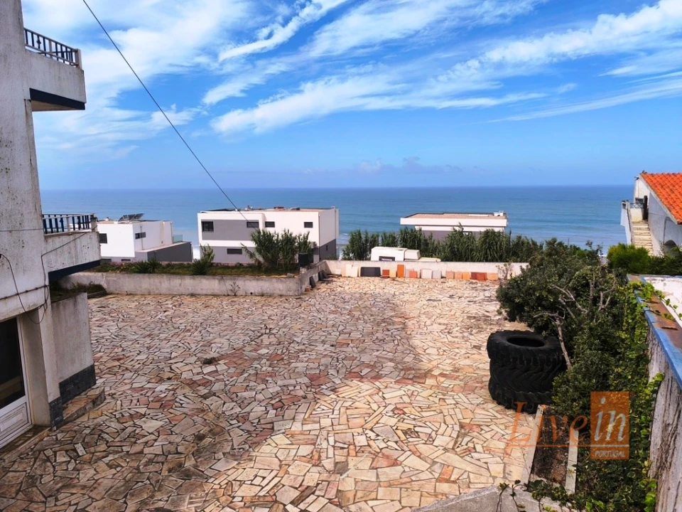 Moradia T8 para Venda em Santo Isidoro Foto 12