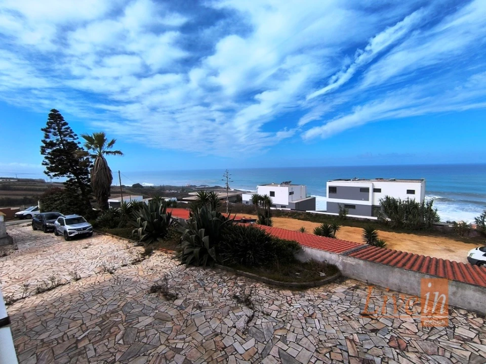 Moradia T8 para Venda em Santo Isidoro Foto 17