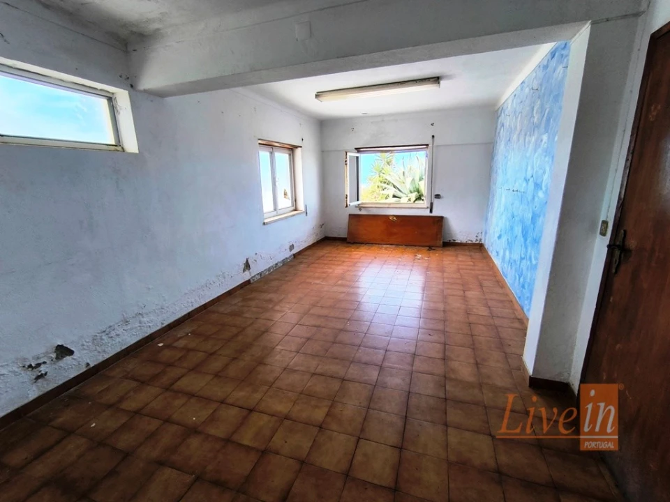 Moradia T8 para Venda em Santo Isidoro Foto 42