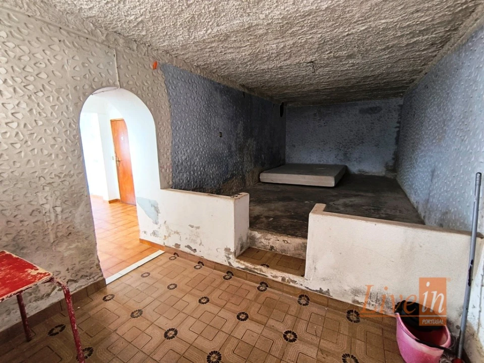 Moradia T8 para Venda em Santo Isidoro Foto 43