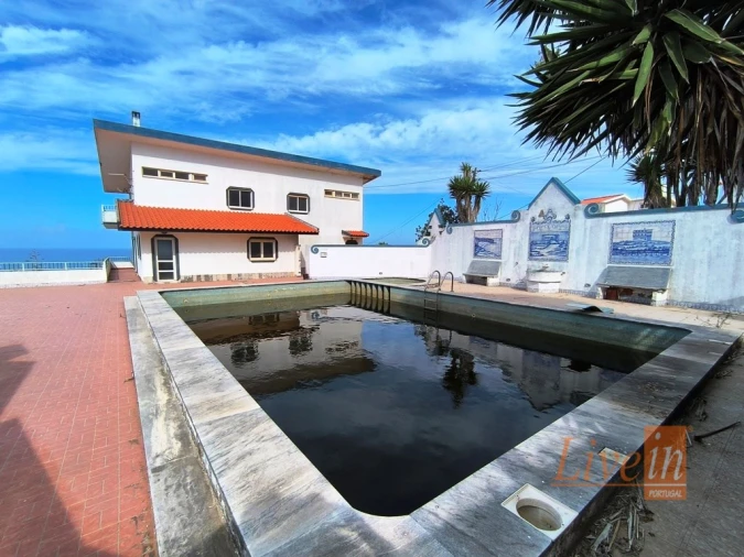 Moradia T8 para Venda em Santo Isidoro Foto 14