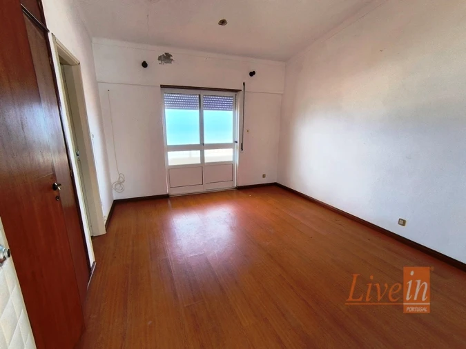 Moradia T8 para Venda em Santo Isidoro Foto 29