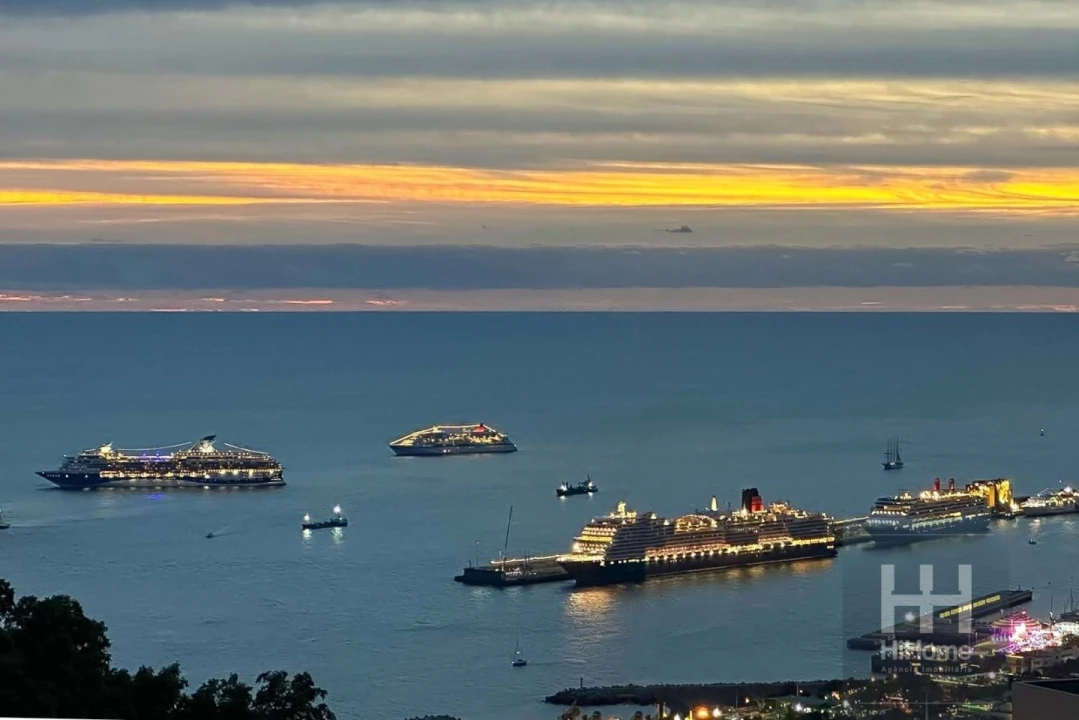 Moradia T4 para Venda em Funchal (Santa Maria Maior) Foto 61