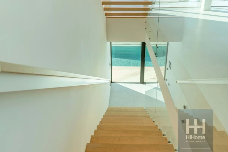 Moradia T4 para Venda em Funchal (Santa Maria Maior) Foto 45