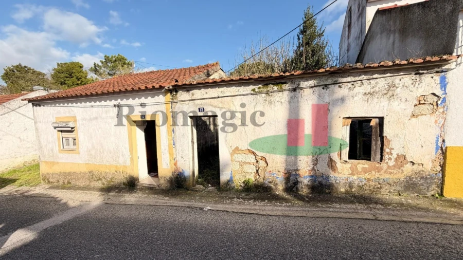 Moradia T2 para Venda em Marmeleira e Assentiz Foto 1