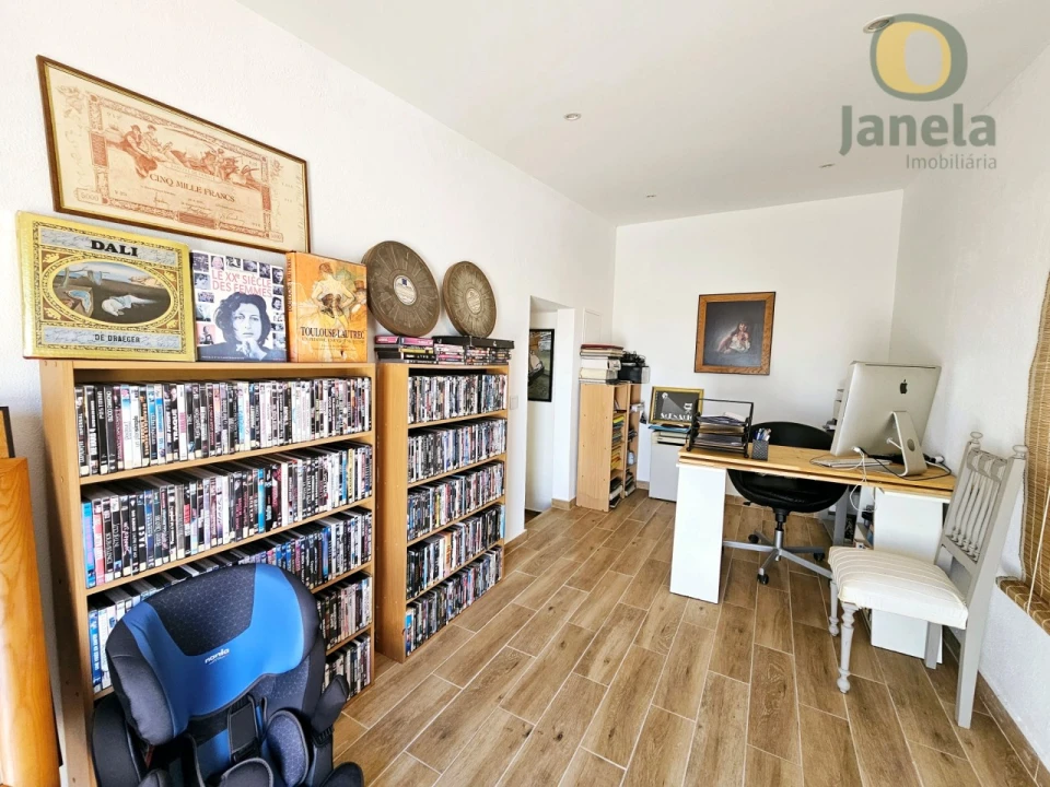 Moradia T3 para Venda em Santa Barbara de Nexe Foto 20