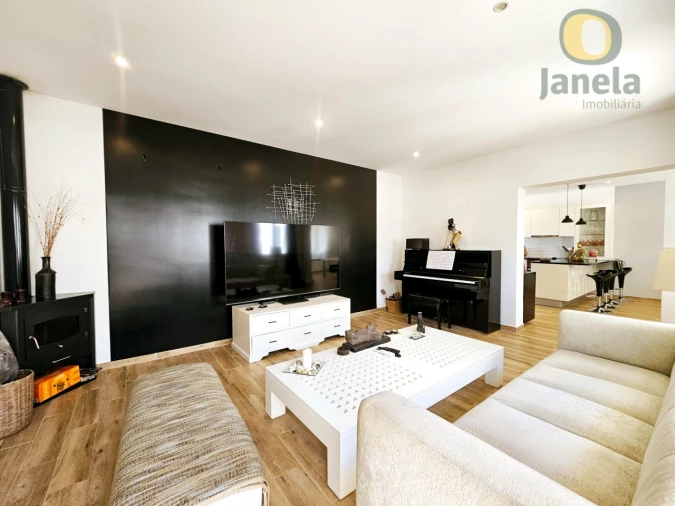 Moradia T3 para Venda em Santa Barbara de Nexe Foto 15