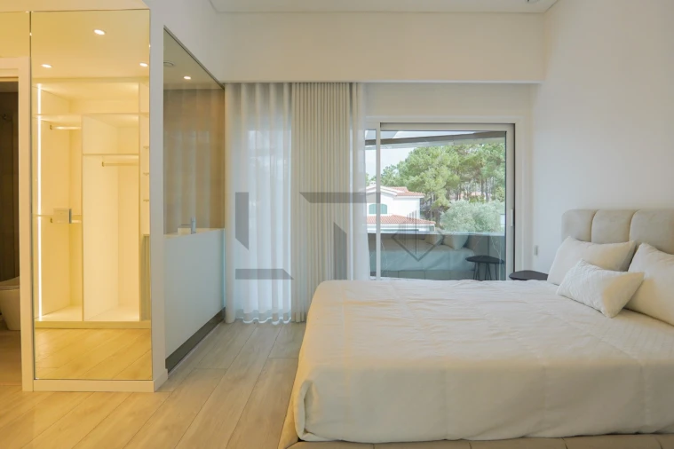 Moradia T4 para Arrendamento em Charneca de Caparica e Sobreda Foto 55