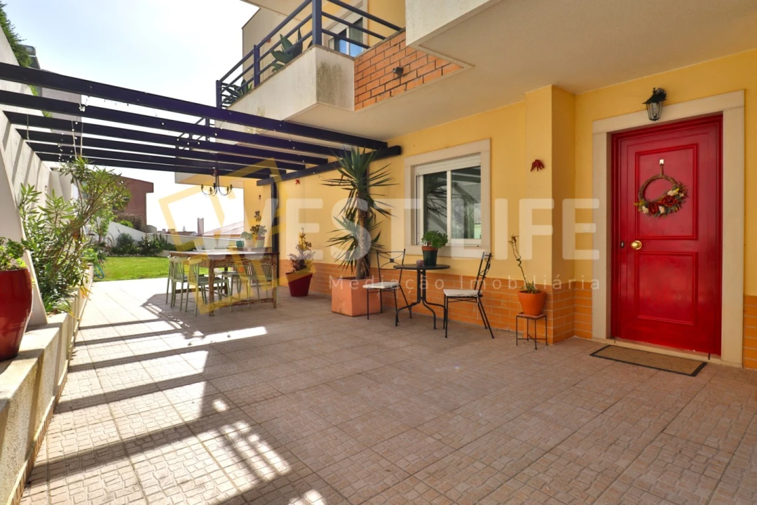 Moradia T5 para Venda em Ericeira Foto 14