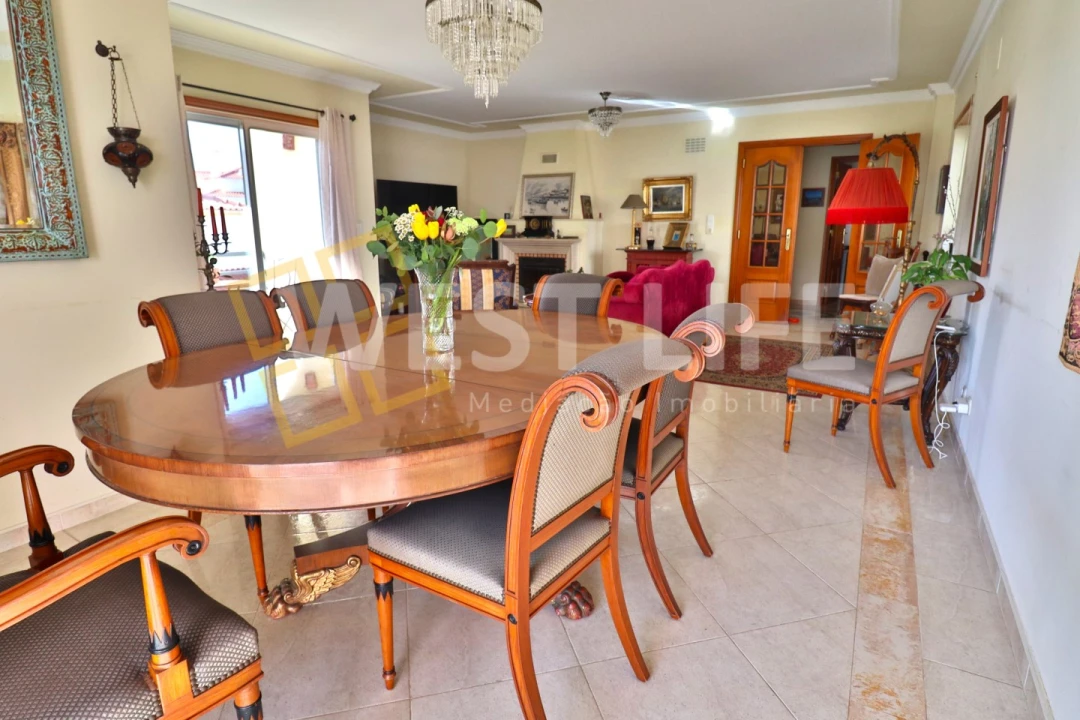 Moradia T5 para Venda em Ericeira Foto 7