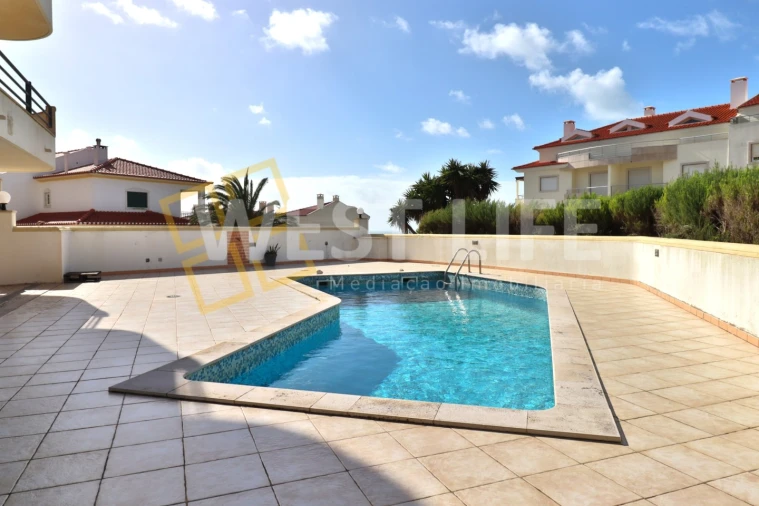 Moradia T5 para Venda em Ericeira Foto 4