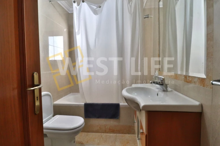 Moradia T5 para Venda em Ericeira Foto 39