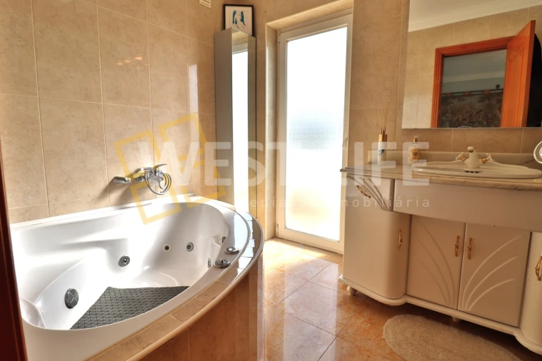 Moradia T5 para Venda em Ericeira Foto 40