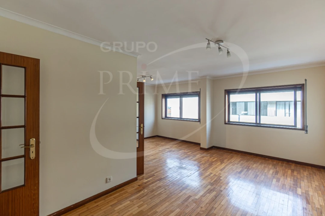 Apartamento T2 para Arrendamento em Aldoar, Foz do Douro e Nevogilde Foto 16