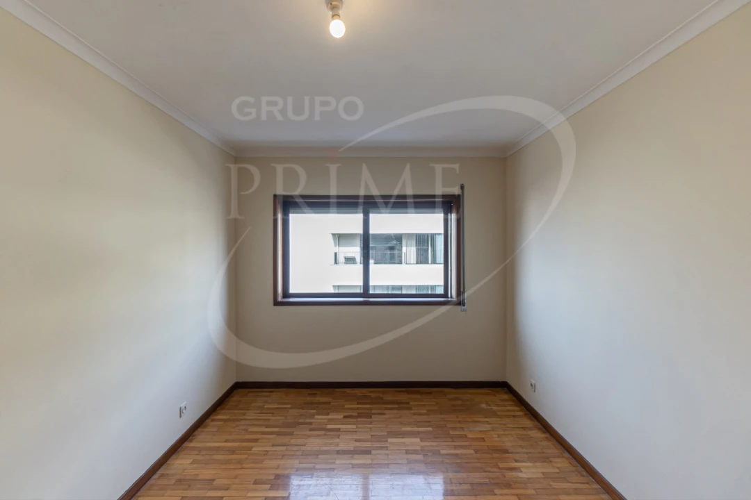 Apartamento T2 para Arrendamento em Aldoar, Foz do Douro e Nevogilde Foto 24