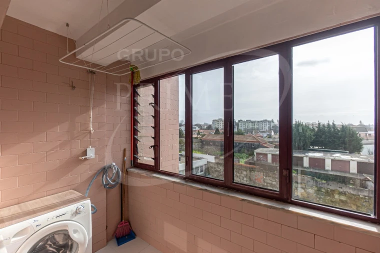 Apartamento T2 para Arrendamento em Aldoar, Foz do Douro e Nevogilde Foto 3