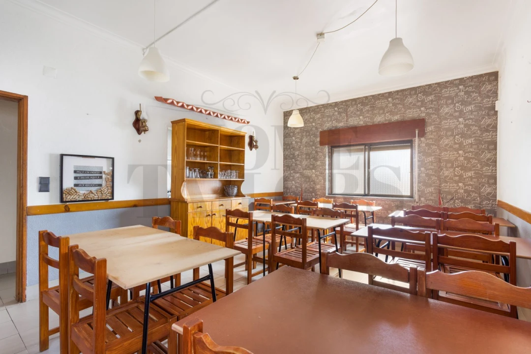 Loja para Venda em Charneca de Caparica e Sobreda Foto 5