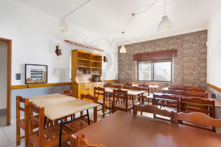 Loja para Venda em Charneca de Caparica e Sobreda Foto 5