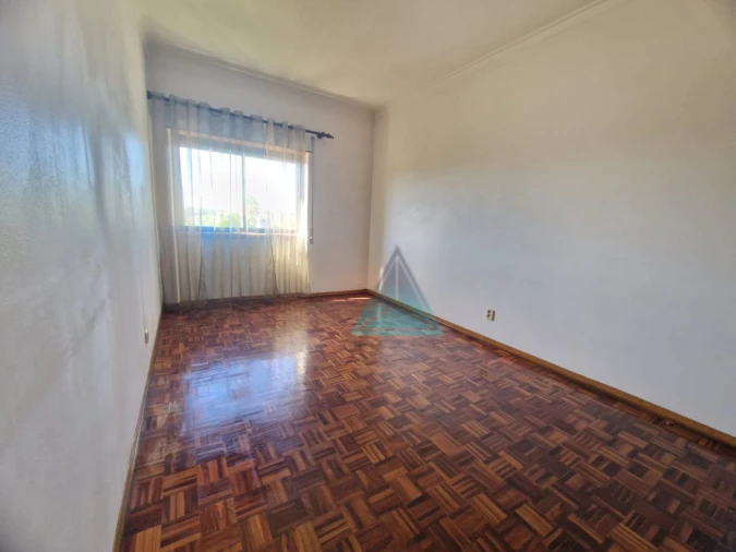 Apartamento T3 para Arrendamento em Amora Foto 6