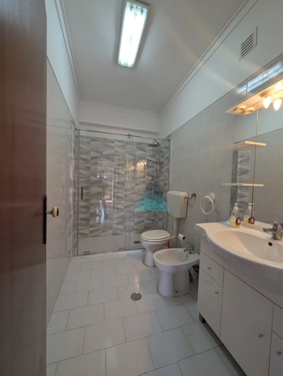 Apartamento T3 para Arrendamento em Amora Foto 2